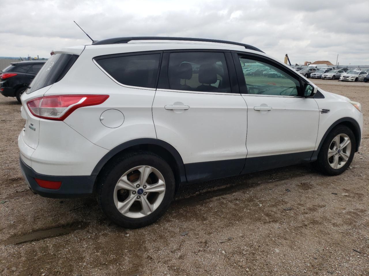 1FMCU0GX0GUA21112 2016 Ford Escape Se