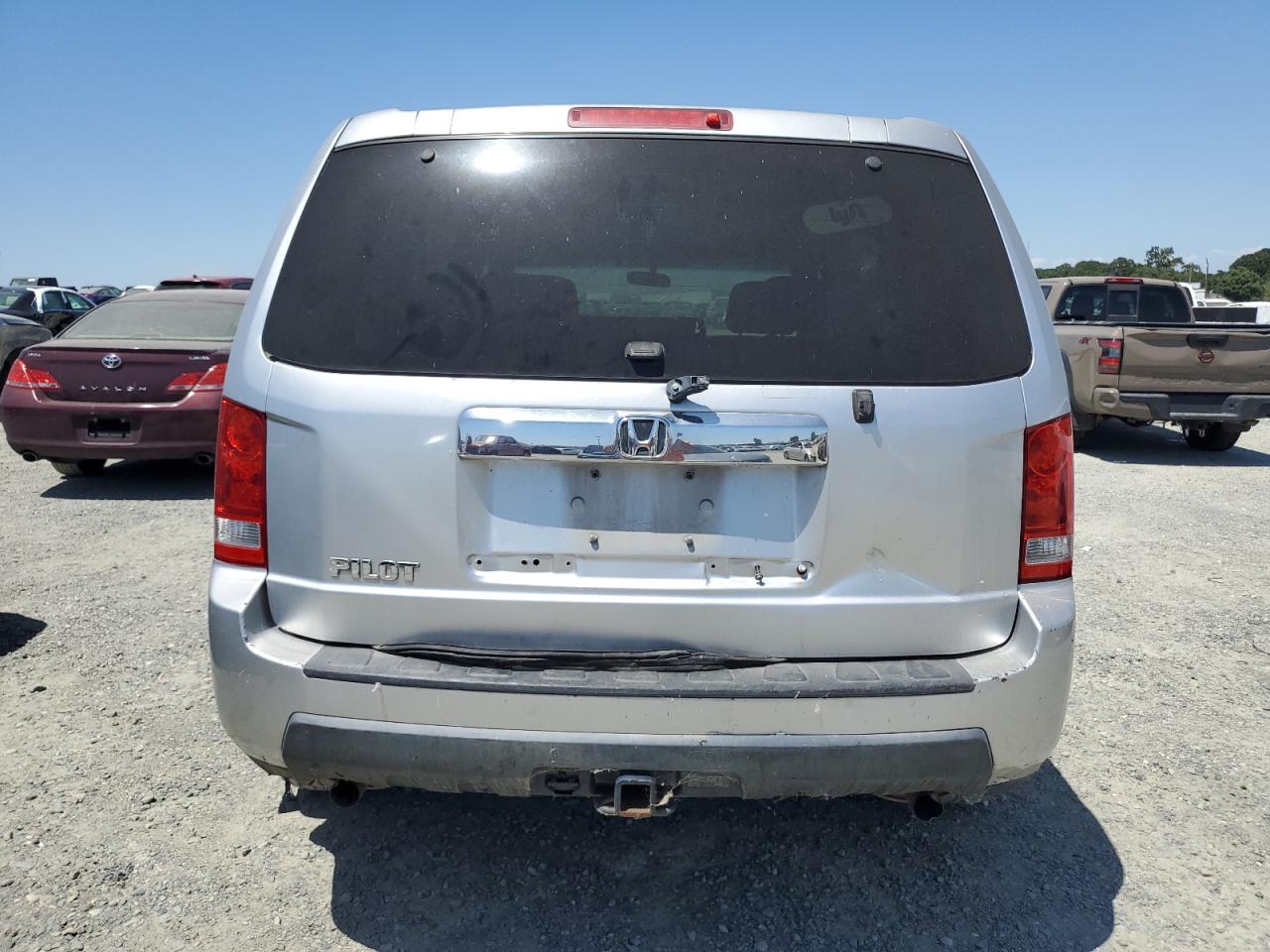 5FNYF3H23BB030106 2011 Honda Pilot Lx
