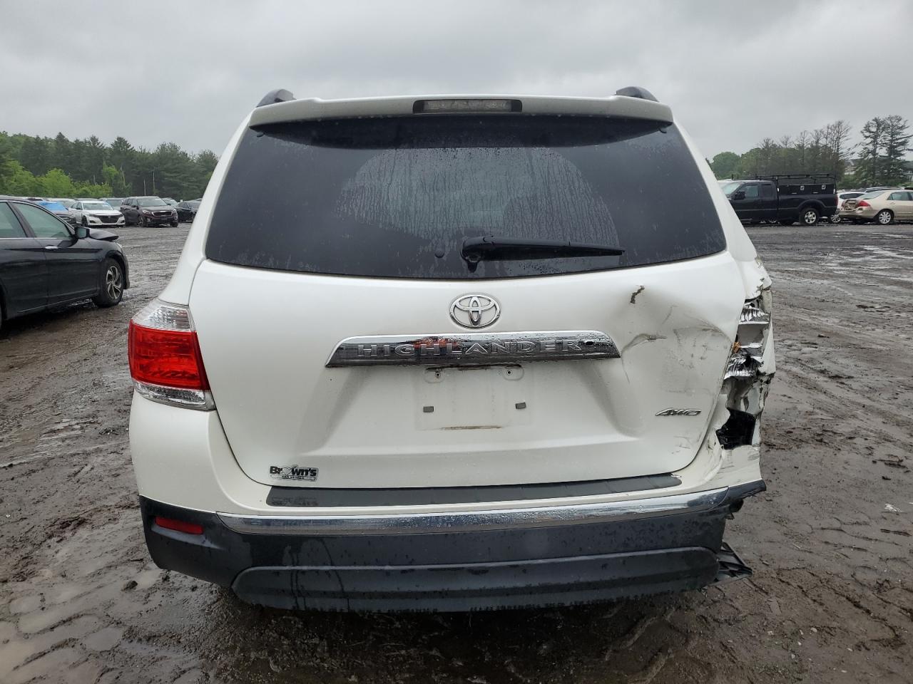 5TDBK3EH6DS240420 2013 Toyota Highlander Base