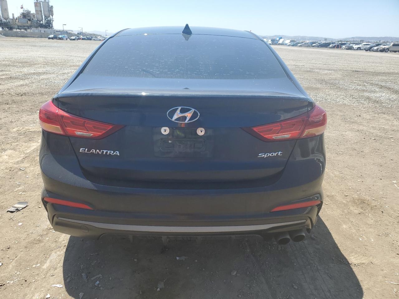 2018 Hyundai Elantra Sport vin: KMHD04LB9JU722904