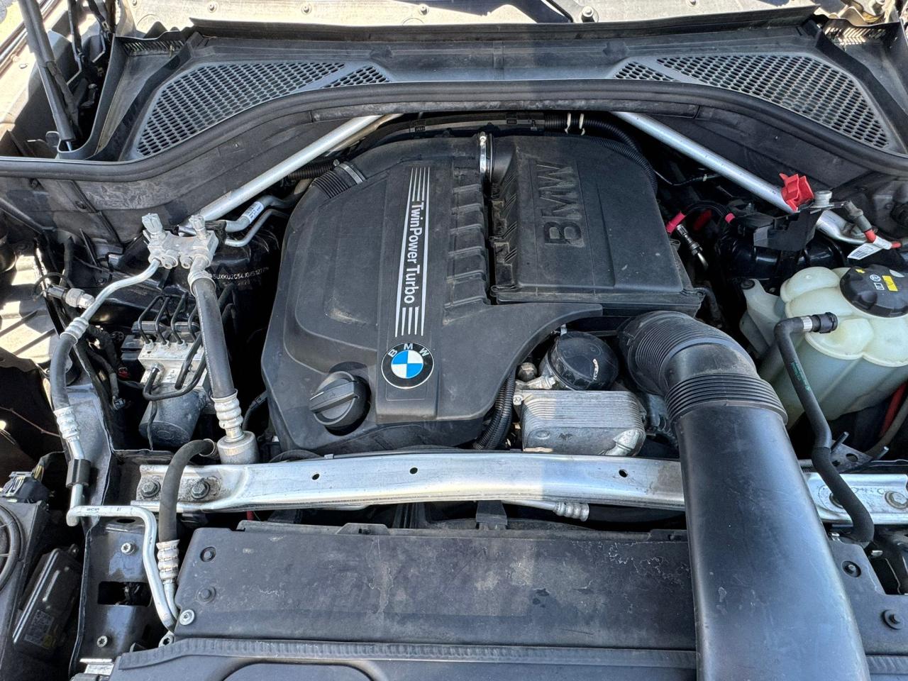 2018 BMW X6 xDrive35I vin: 5UXKU2C54J0X51277
