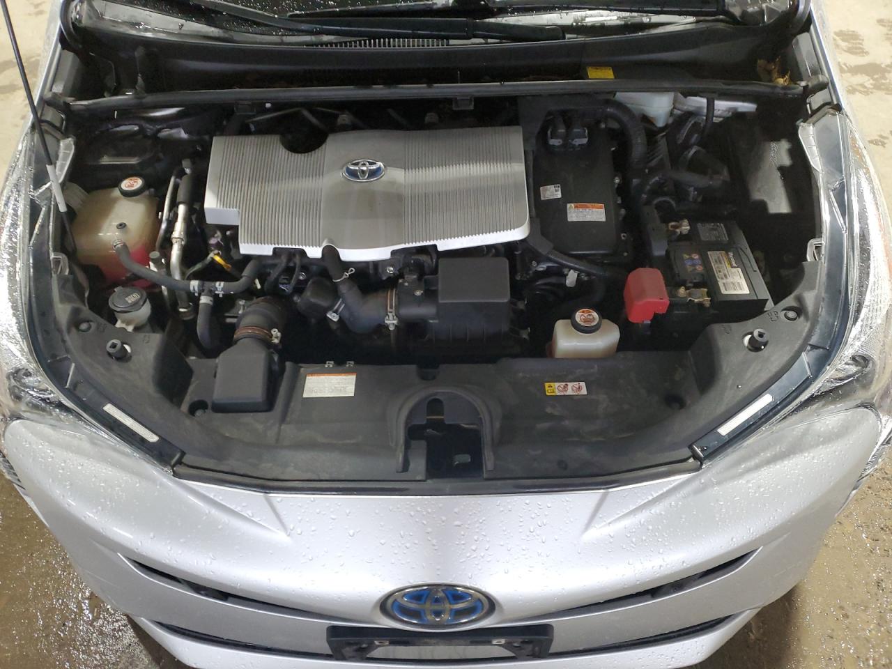 JTDKARFU8J3554620 2018 Toyota Prius