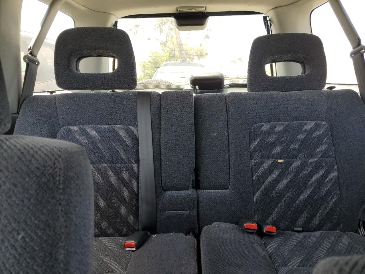 JHLRD1869YS011883 2000 Honda Cr-V Ex