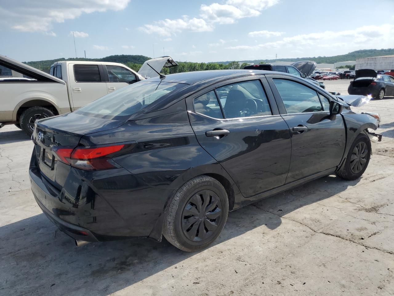 Lot #2945690687 2020 NISSAN VERSA S