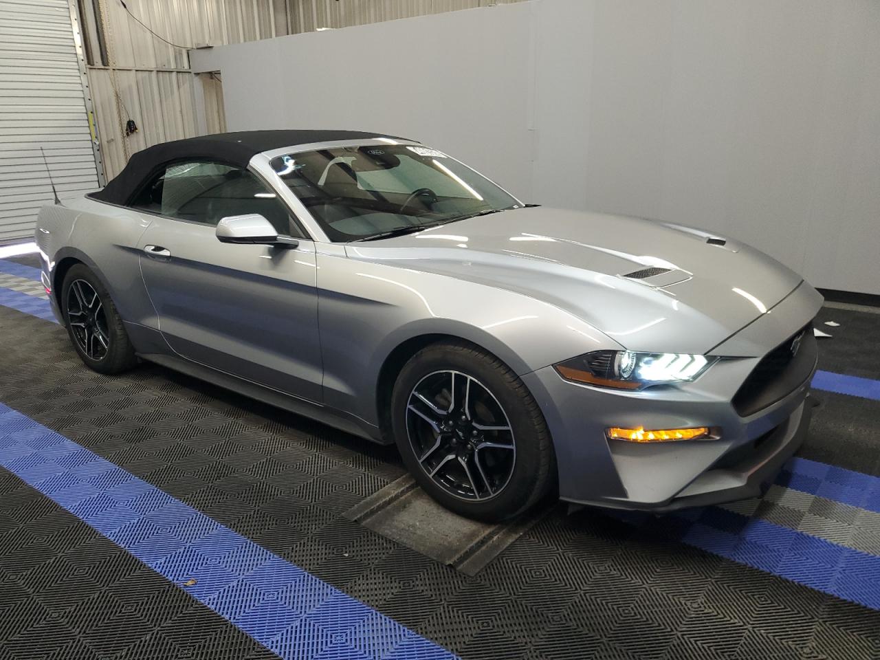 2022 Ford Mustang vin: 1FATP8UH3N5121418