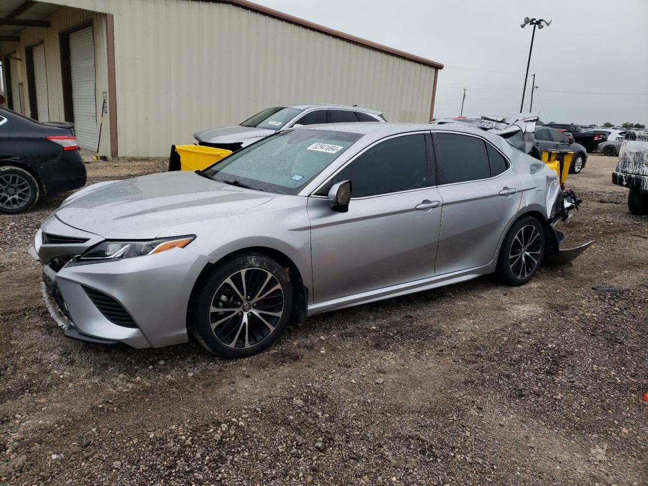 4T1B11HK3JU586149 2018 Toyota Camry L