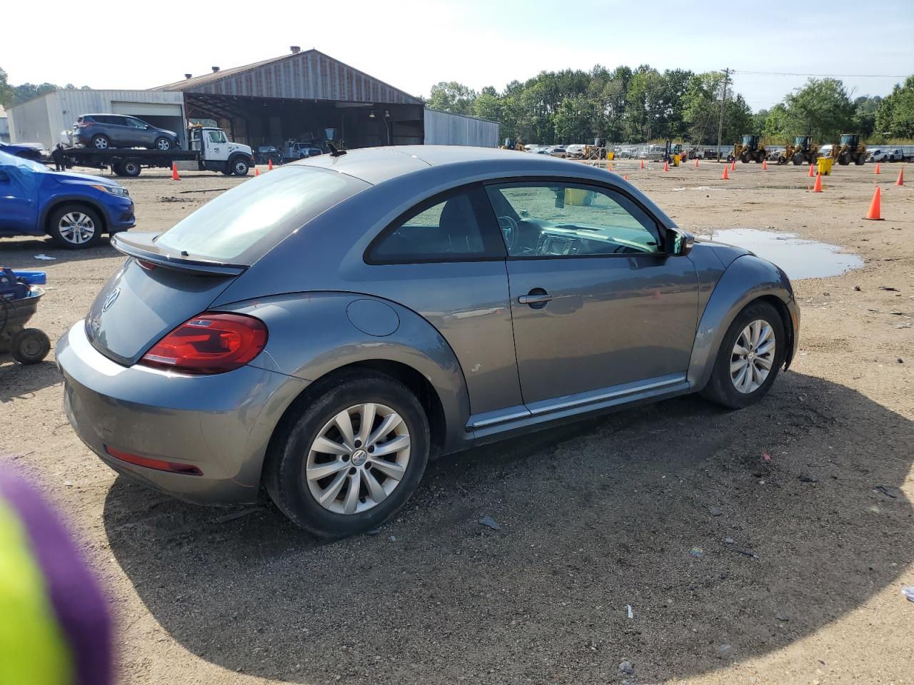 3VWFD7AT7KM700868 2019 Volkswagen Beetle S