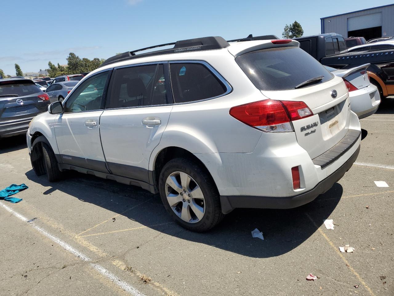 4S4BRBLC0B3348653 2011 Subaru Outback 2.5I Limited