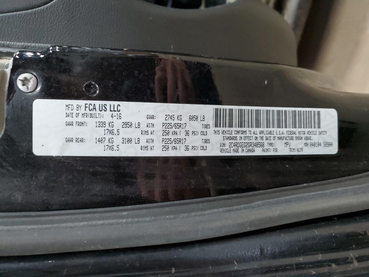 2C4RDGEG2GR348568 2016 Dodge Grand Caravan R/T