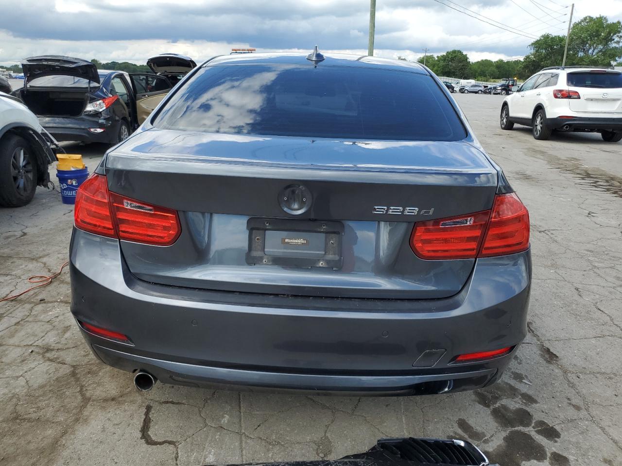 WBA3D3C52EF099318 2014 BMW 328 D