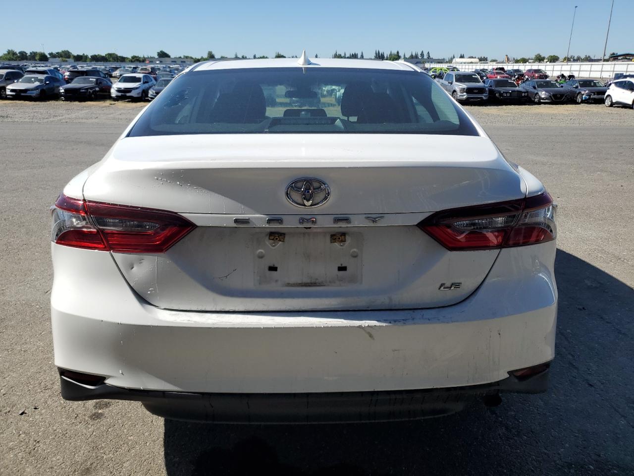 4T1C11AK1MU592356 2021 Toyota Camry Le