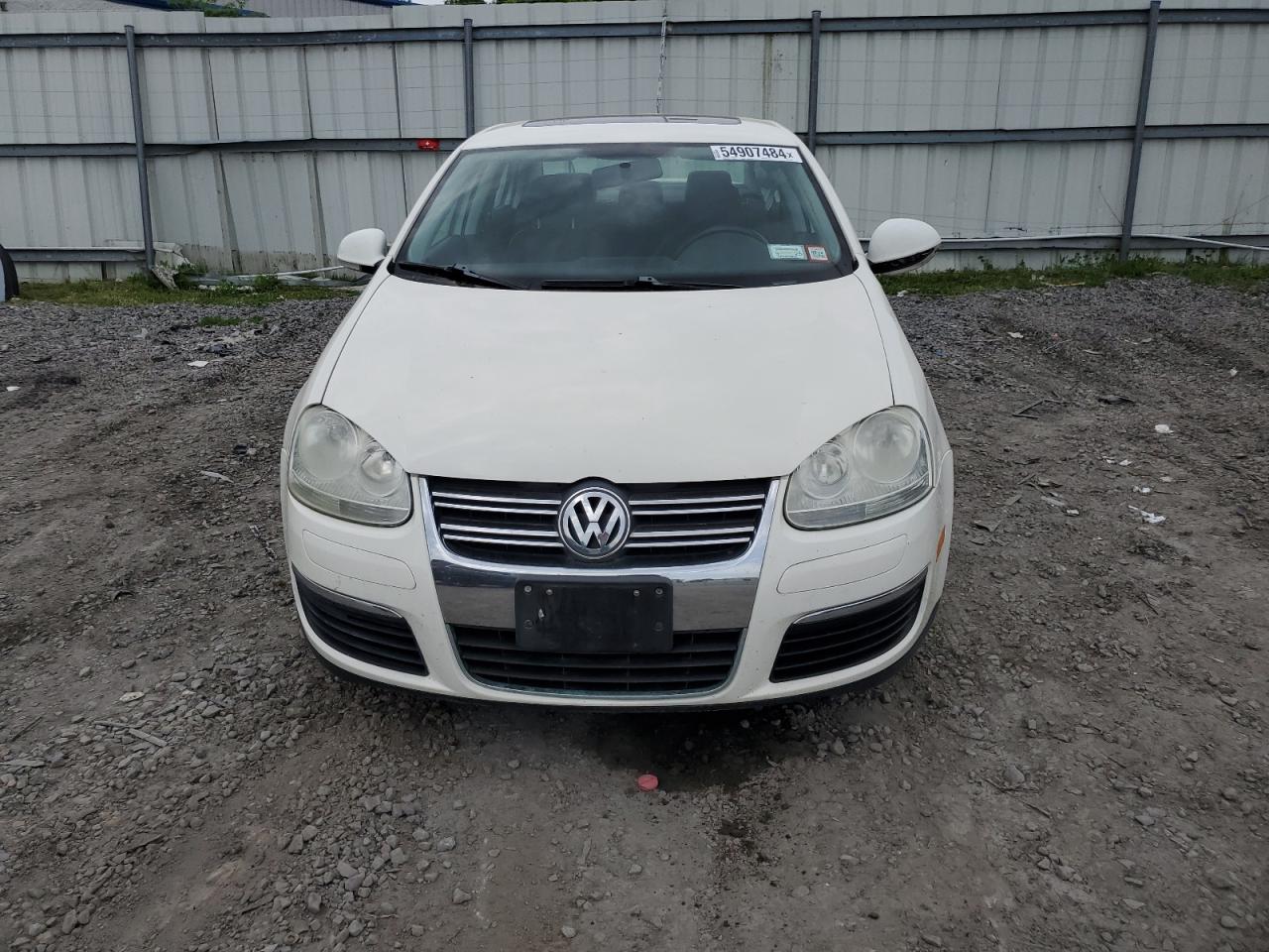 3VWRZ71K38M140877 2008 Volkswagen Jetta Se