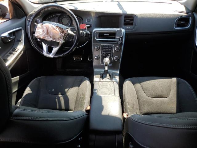 2015 VOLVO V60 YV140MEA2F1209442