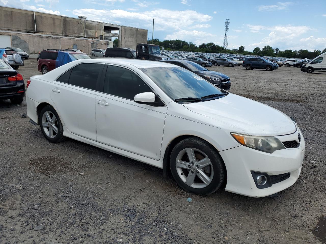 4T1BF1FK2DU239338 2013 Toyota Camry L