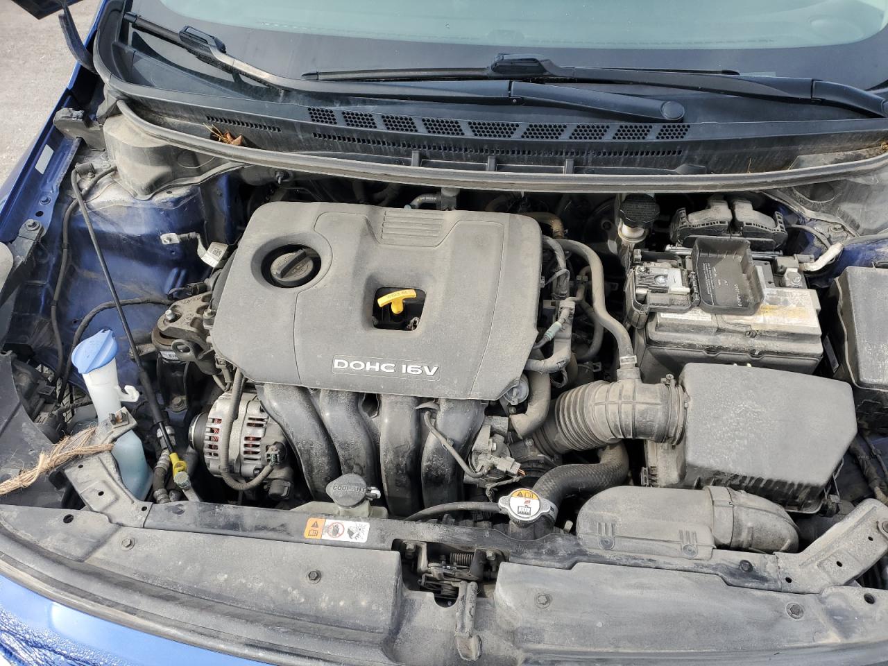 3KPFK4A7XHE156556 2017 Kia Forte Lx