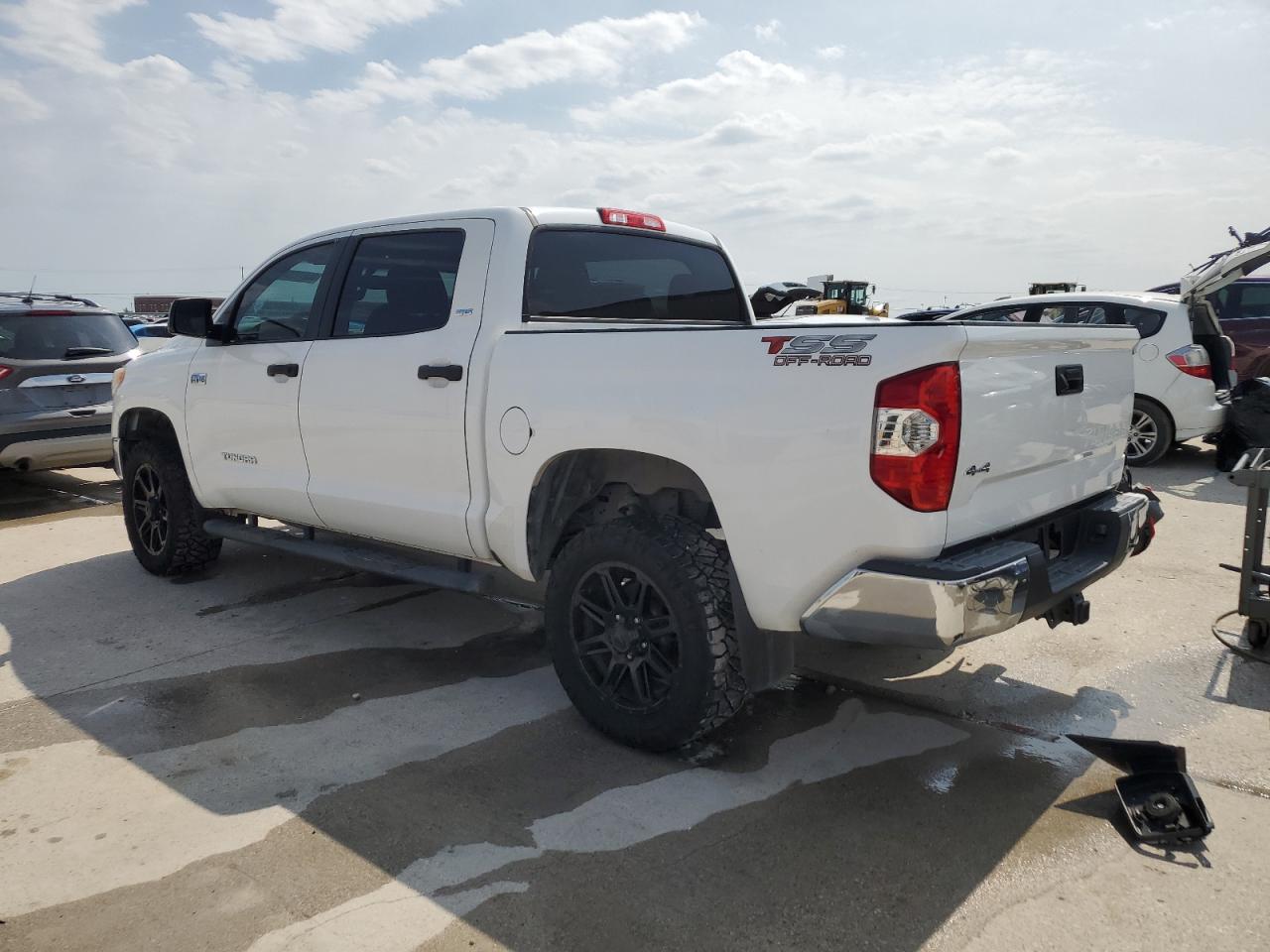 5TFDW5F15EX330292 2014 Toyota Tundra Crewmax Sr5