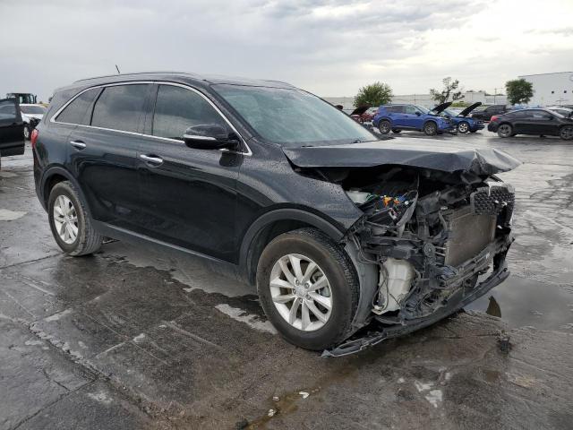 VIN 5XYPG4A30HG299828 2017 KIA SORENTO no.4