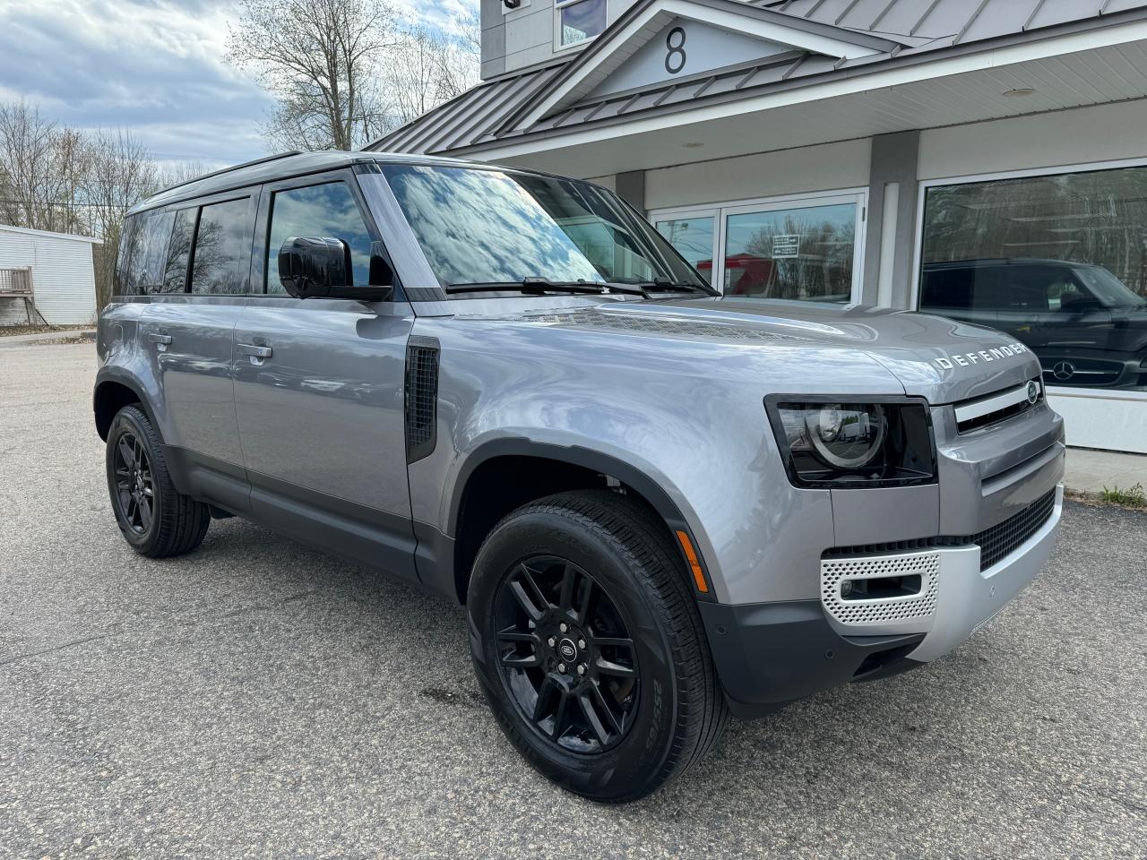 2023 Land Rover Defender 110 S vin: SALEJ7EX5P2126167