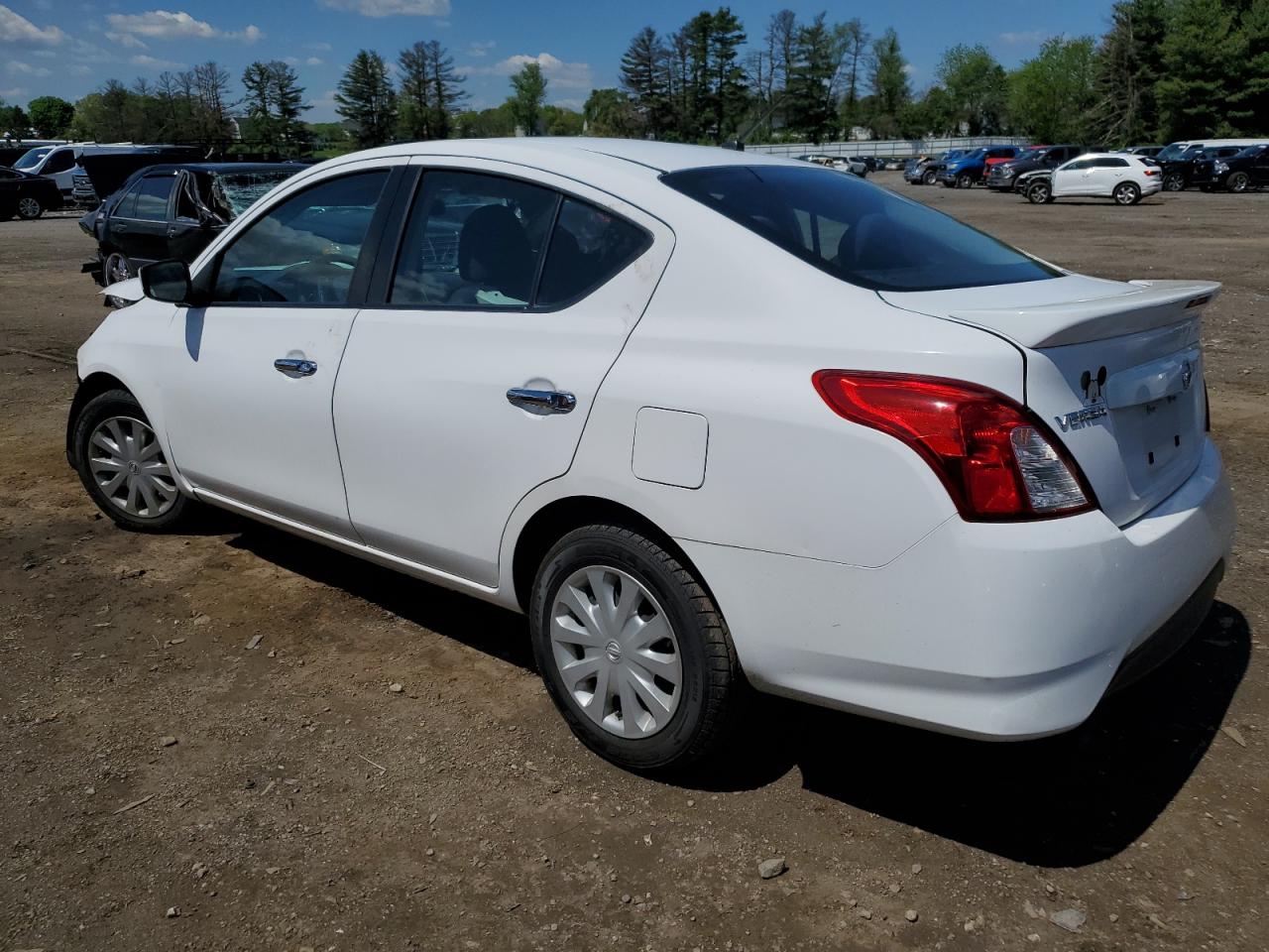 3N1CN7AP4JL861577 2018 Nissan Versa S