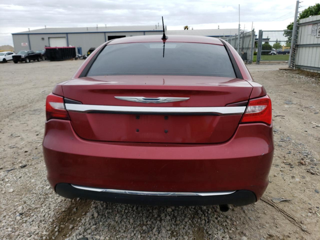 2014 Chrysler 200 Lx vin: 1C3CCBAB1EN168275