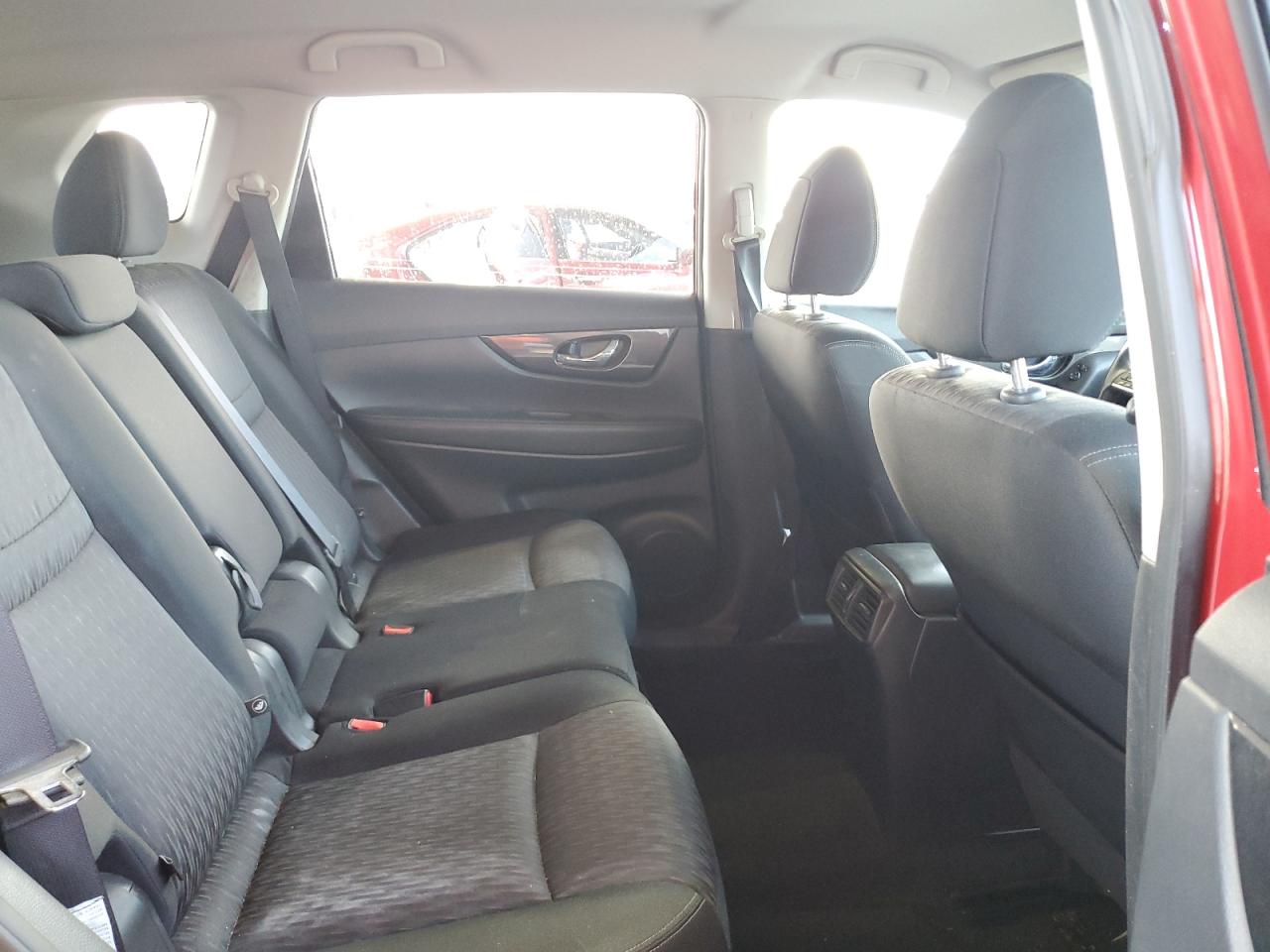 JN8AT2MT8HW390418 NISSAN ROGUE 2017