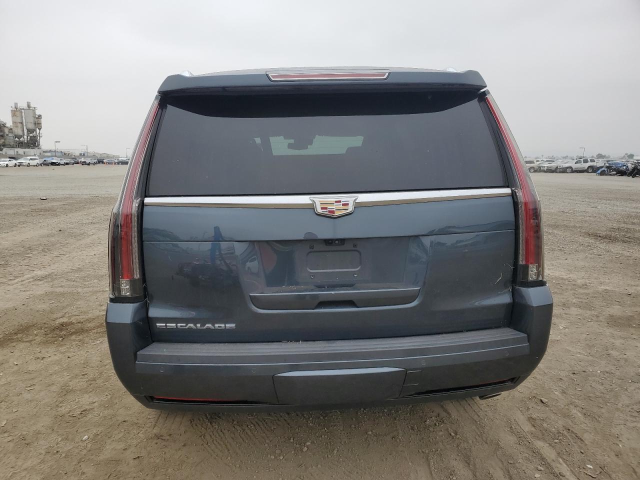 2019 Cadillac Escalade Premium Luxury vin: 1GYS4CKJ0KR183381