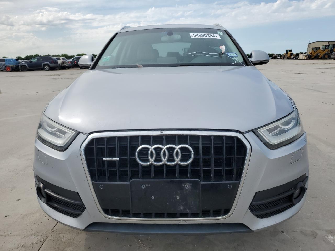 2015 Audi Q3 Premium Plus vin: WA1EFCFS9FR006554