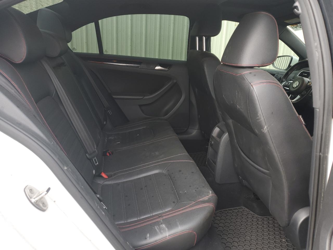 3VW4S7AJ2GM329735 2016 Volkswagen Jetta Gli