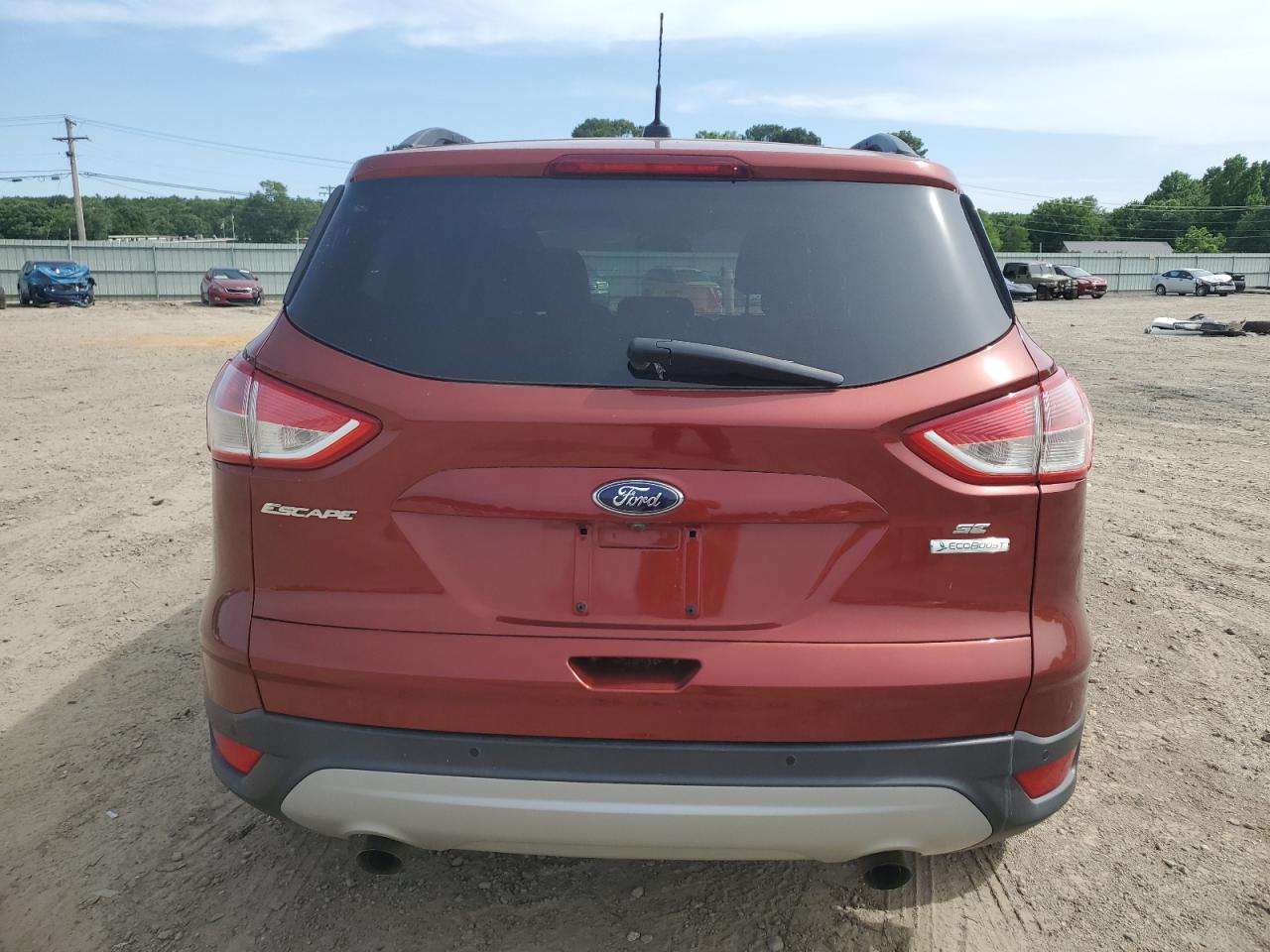 1FMCU0GXXFUB22219 2015 Ford Escape Se