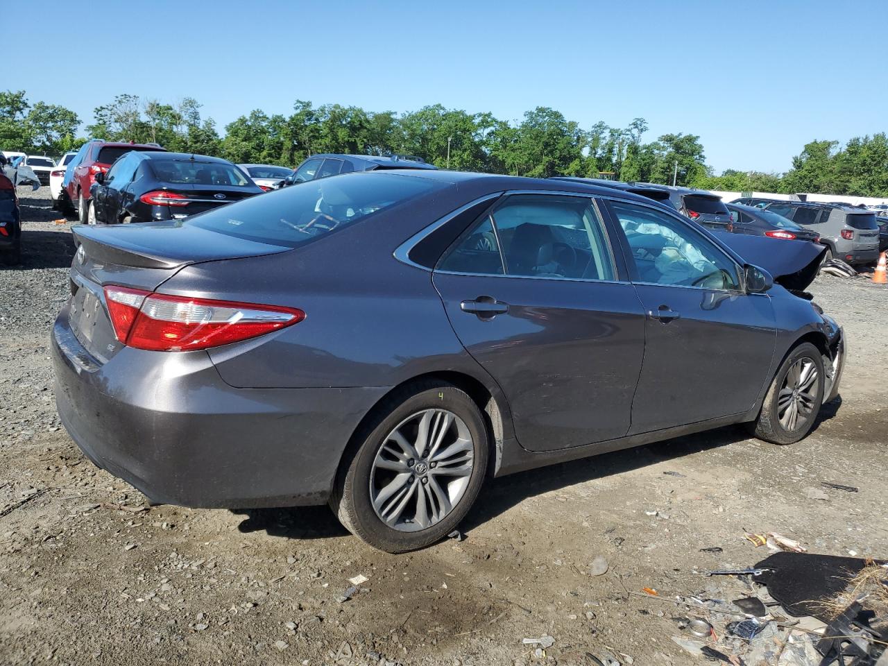 4T1BF1FK3FU882686 2015 Toyota Camry Le