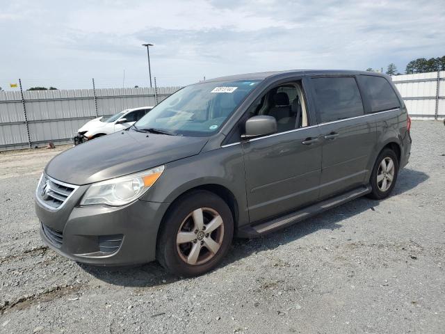 Lot #2524225829 2010 VOLKSWAGEN ROUTAN SEL salvage car