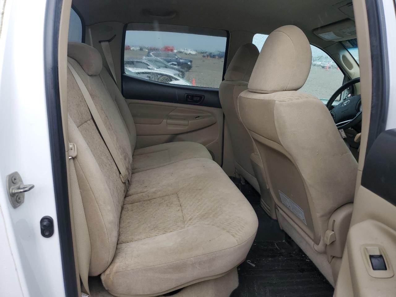 3TMJU4GNXBM123273 2011 Toyota Tacoma Double Cab Prerunner