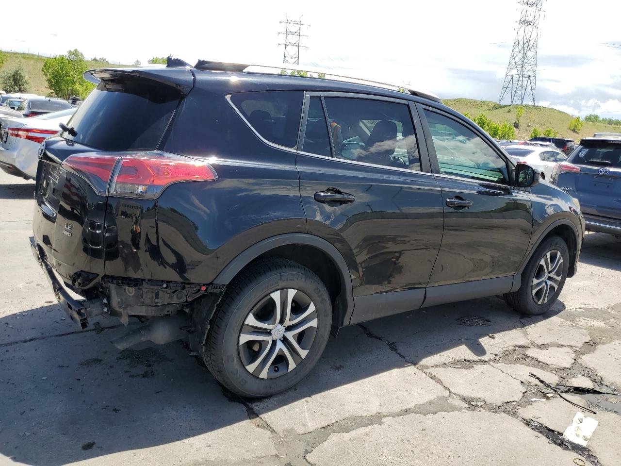 2T3BFREVXGW443715 2016 Toyota Rav4 Le