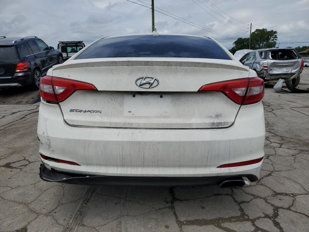 5NPE24AF3FH017154 2015 Hyundai Sonata Se