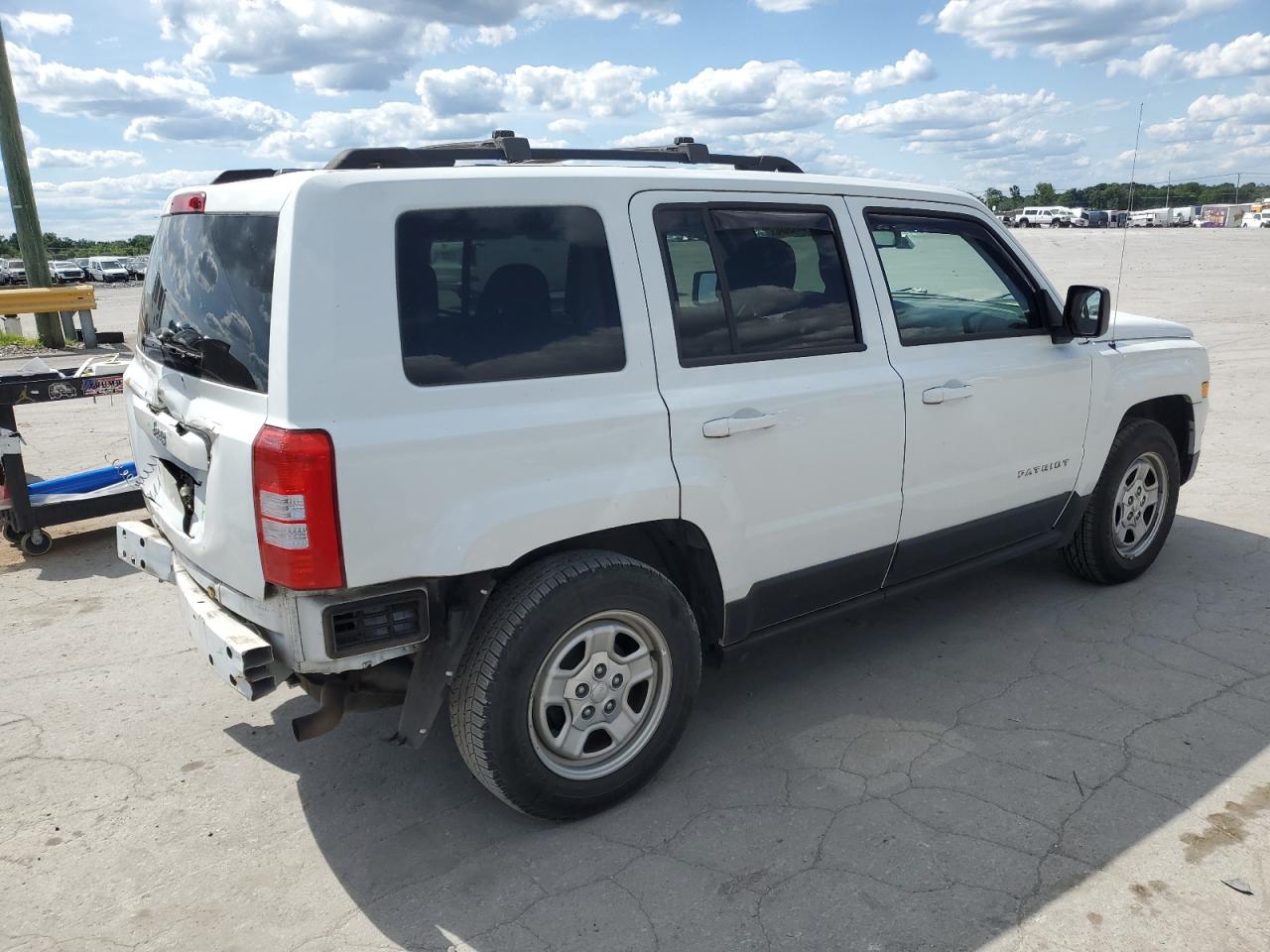 1C4NJPBB8FD343666 2015 Jeep Patriot Sport