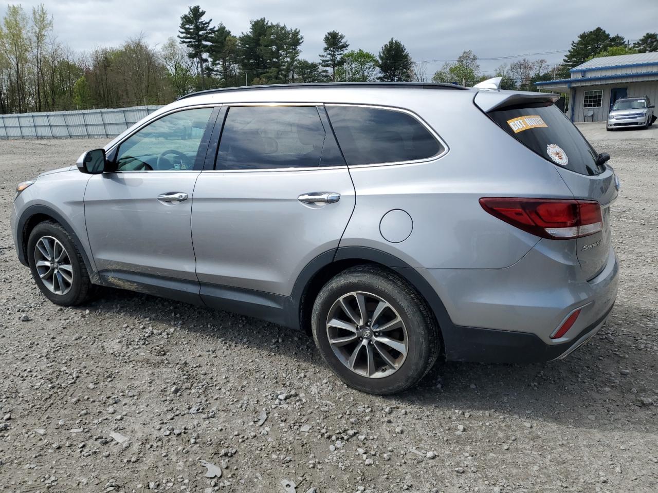 2017 Hyundai Santa Fe Se vin: KM8SMDHF2HU165903