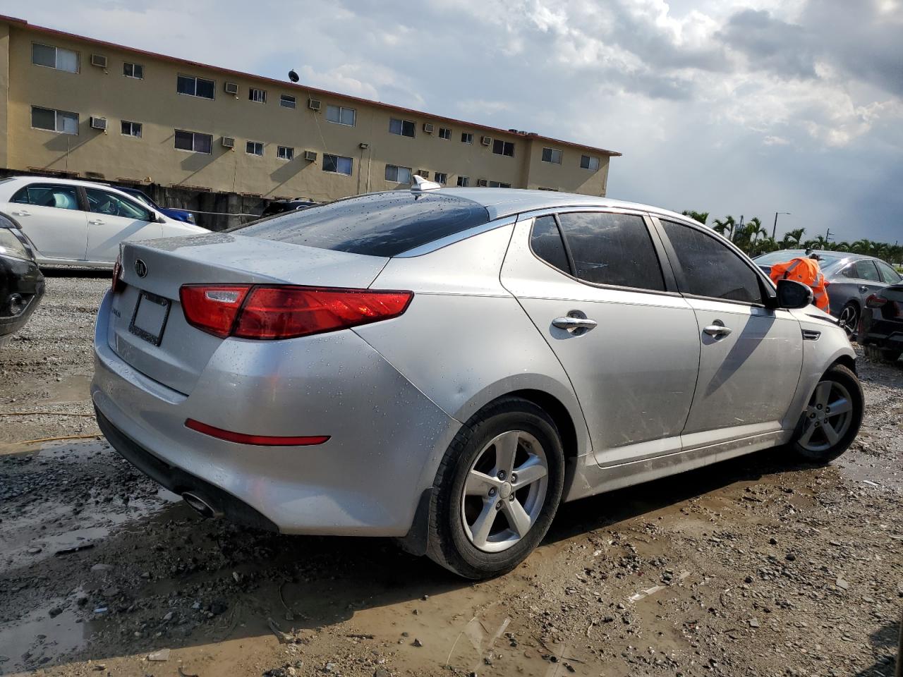 5XXGM4A77FG398773 2015 Kia Optima Lx