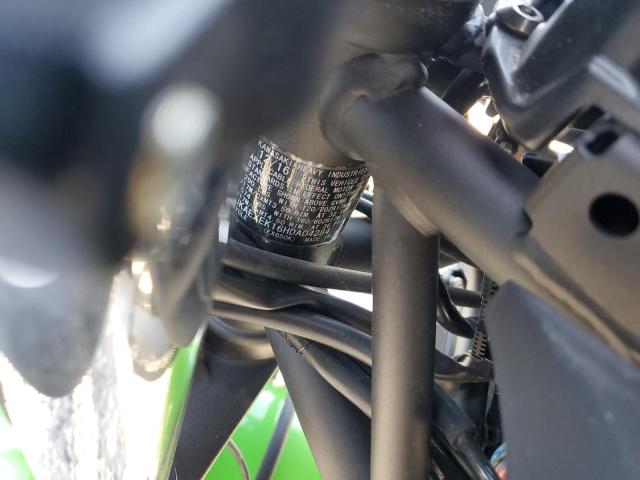 2017 KAWASAKI EX650 F - JKAEXEK16HDA04284