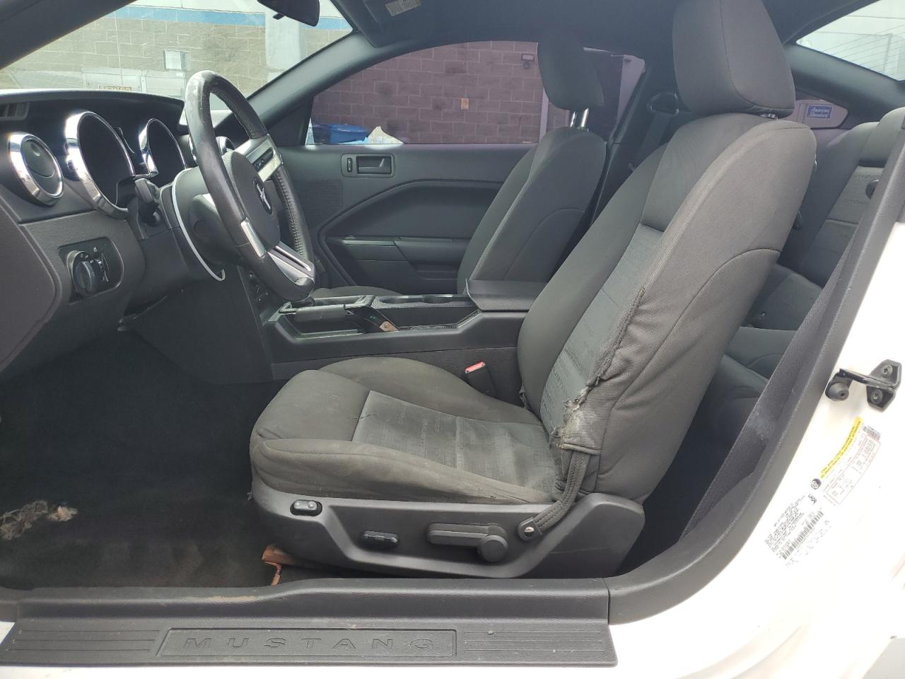 1ZVFT80N555138331 2005 Ford Mustang