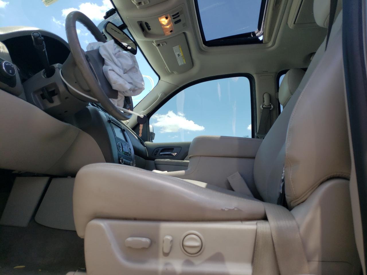 1GNSKBE05DR134504 2013 Chevrolet Tahoe K1500 Lt