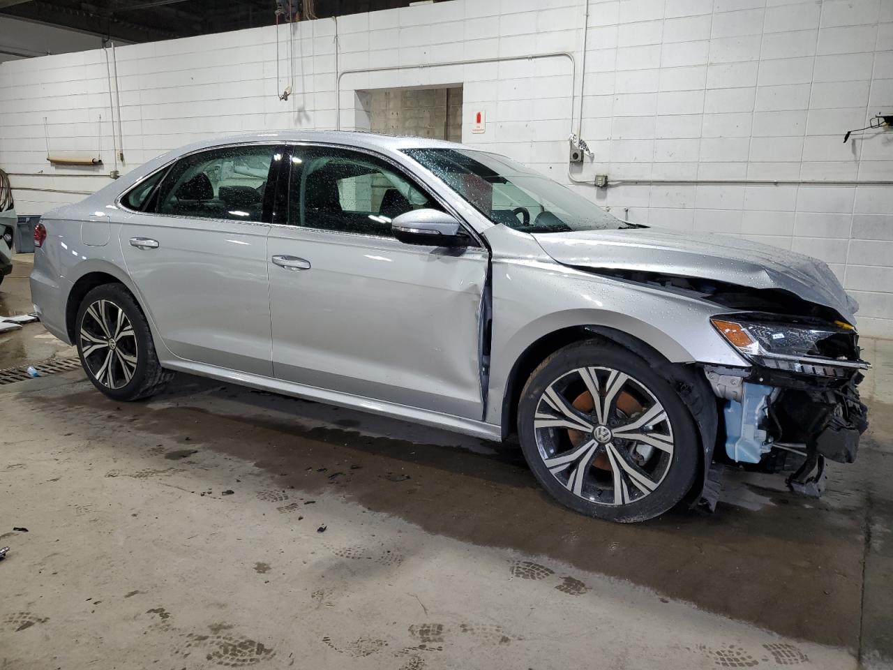 2021 Volkswagen Passat Se vin: 1VWSA7A31MC012621