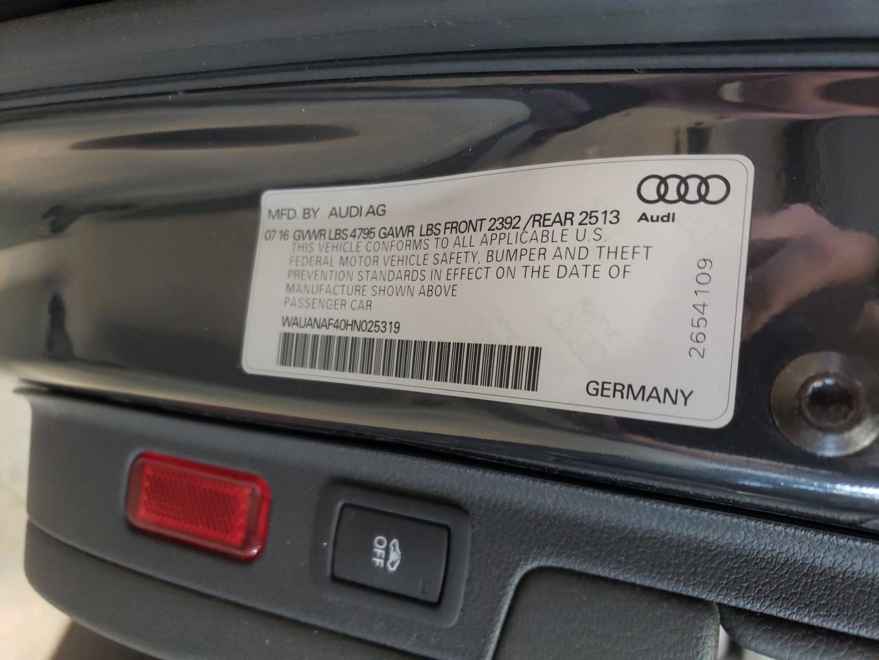 WAUANAF40HN025319 2017 Audi A4 Premium