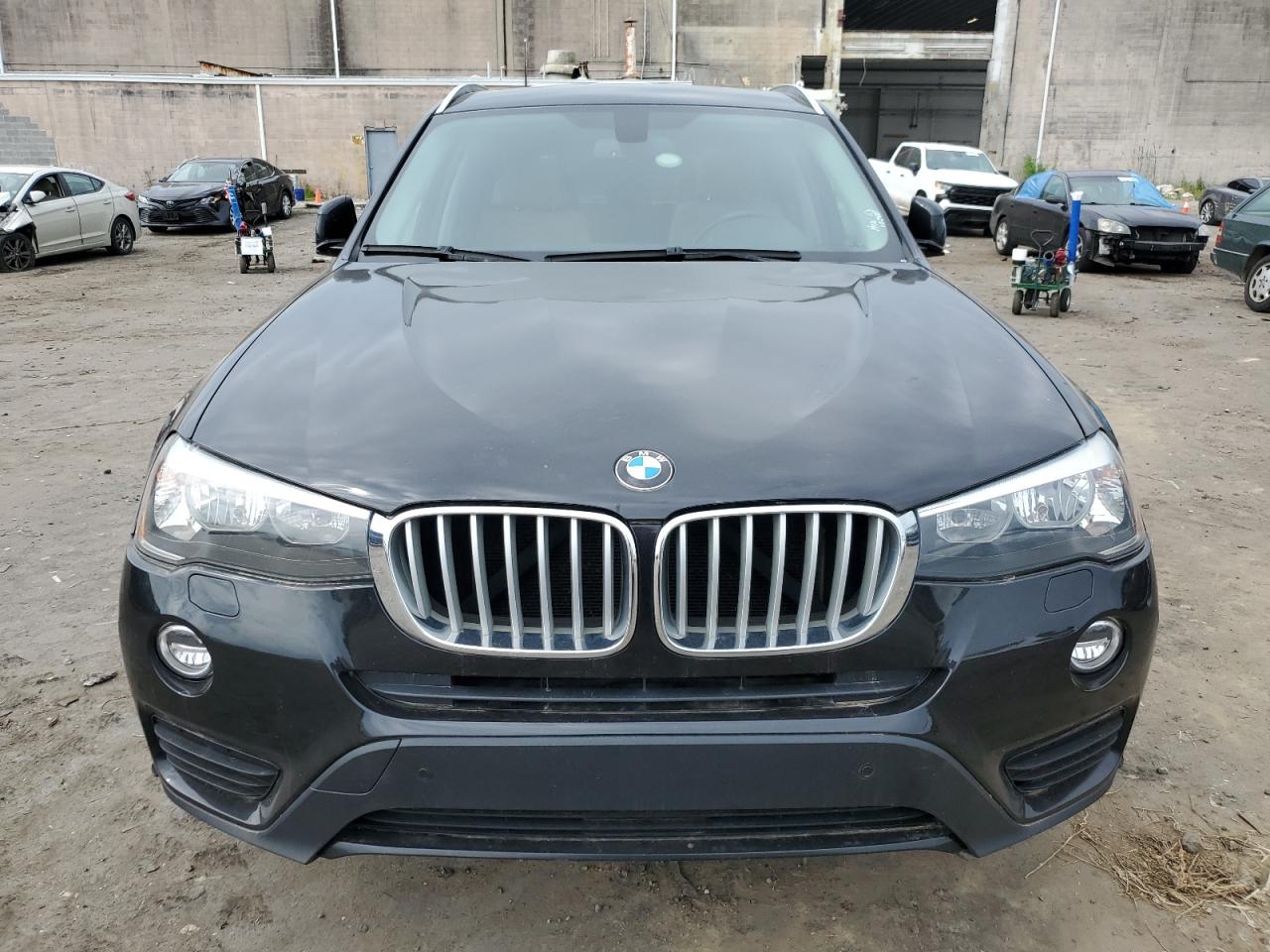 5UXWX9C57H0T04695 2017 BMW X3 xDrive28I