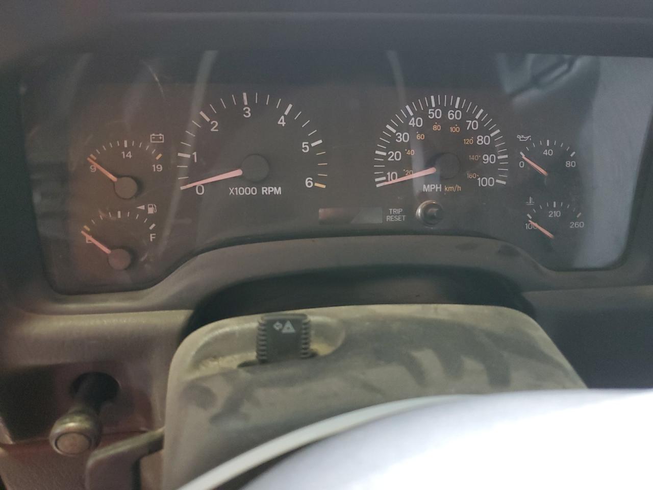 1J4FF48S1YL248509 2000 Jeep Cherokee Sport