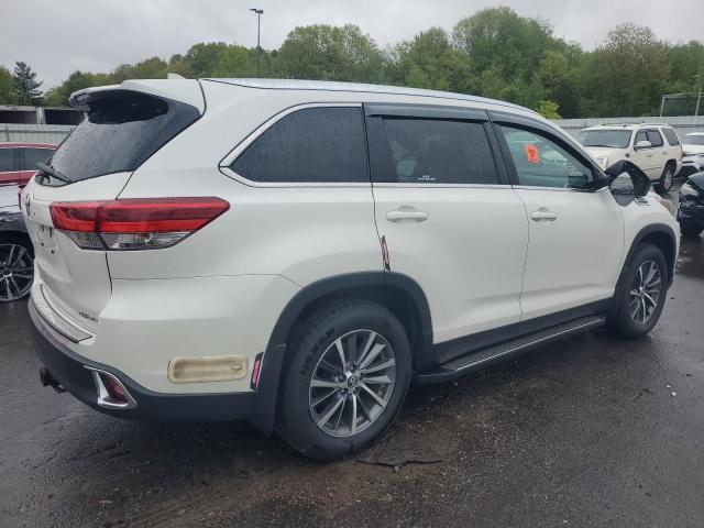 2019 Toyota Highlander Se VIN: 5TDJZRFHXKS594852 Lot: 53395814