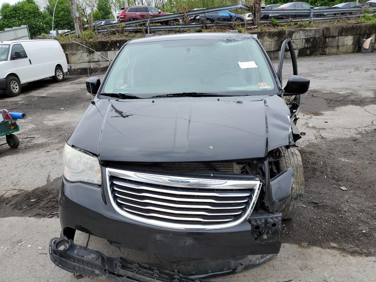 2C4RC1BG1CR325863 2012 Chrysler Town & Country Touring