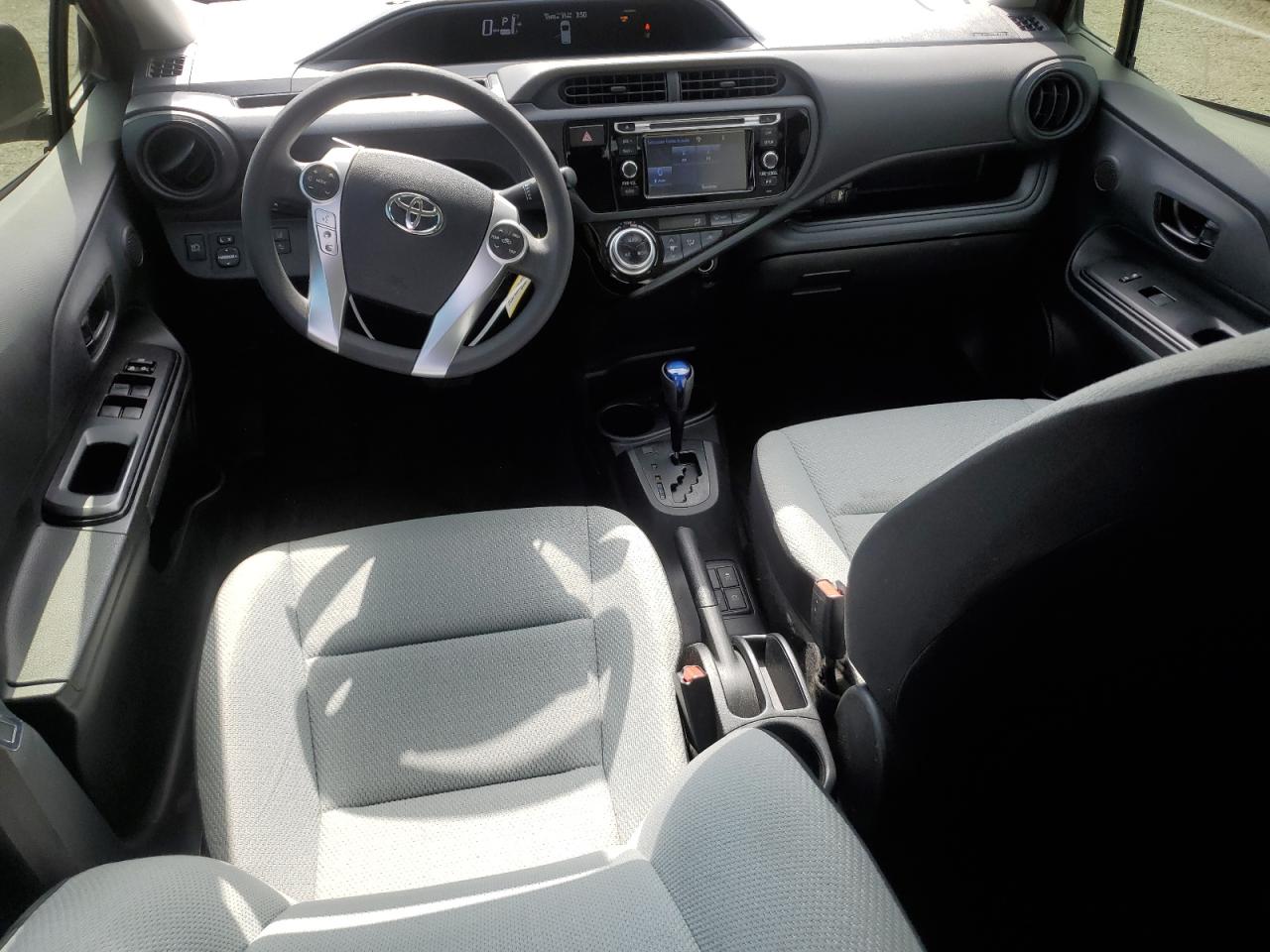 JTDKDTB38H1592209 2017 Toyota Prius C