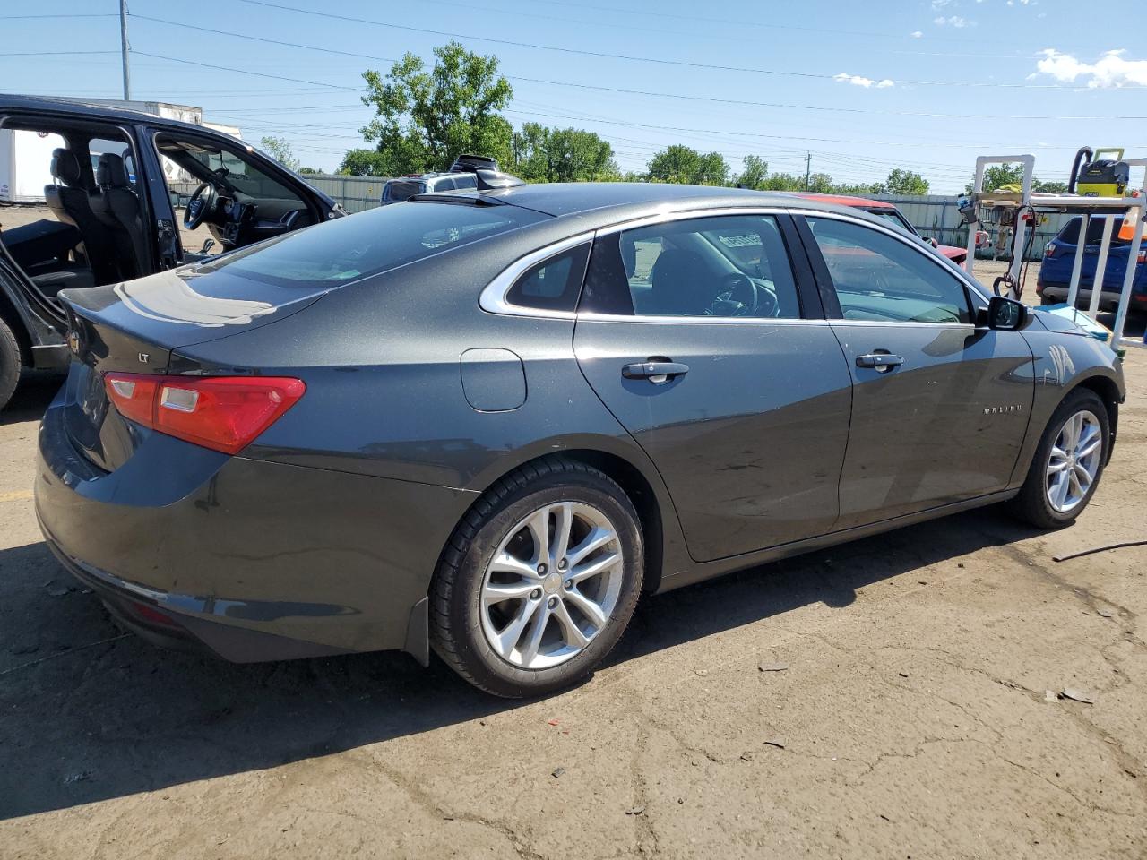 1G1ZE5ST3GF325352 2016 Chevrolet Malibu Lt