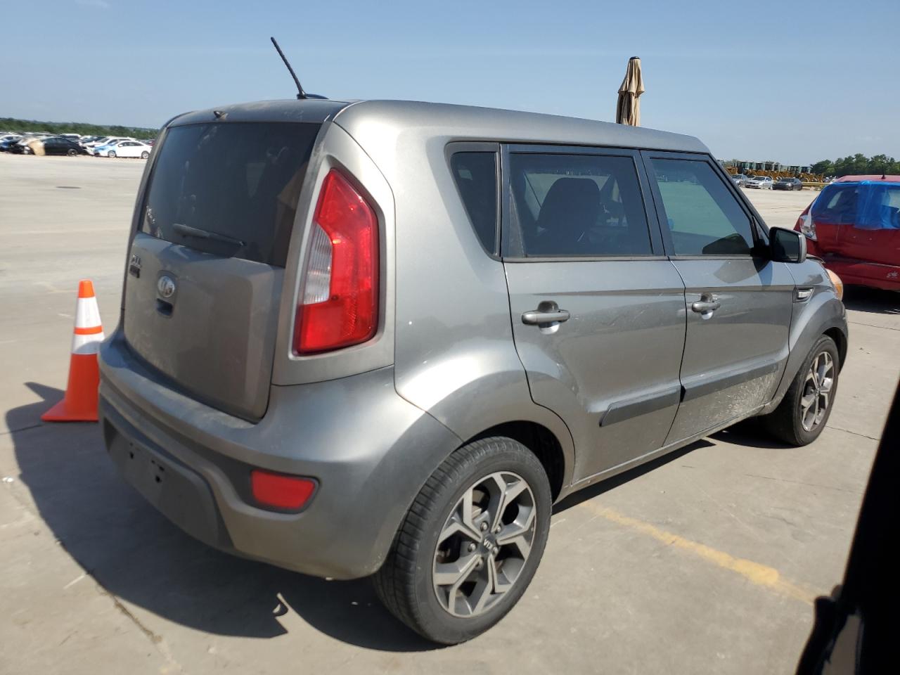 2013 Kia Soul vin: KNDJT2A59D7563854