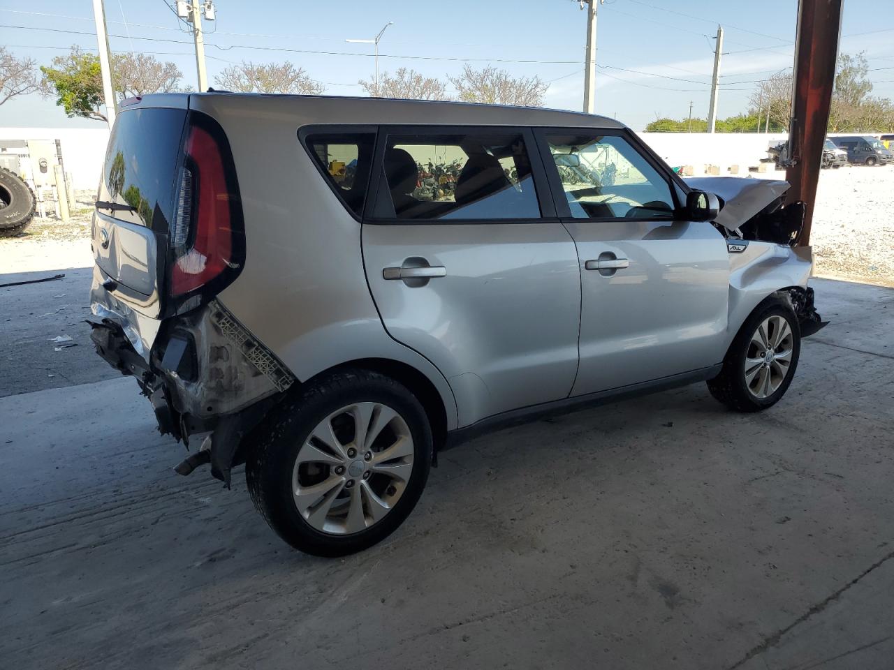 KNDJP3A59G7855051 2016 Kia Soul +